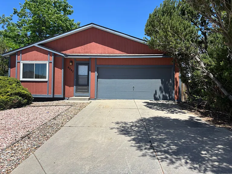 6247 Chantilly Pl — Photo 3