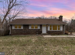266 Anderson Dr, Fredericksburg, VA