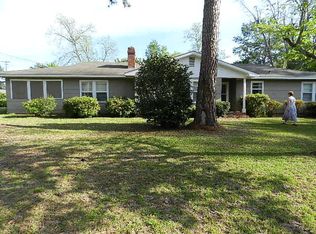 403 6th Ave NE, Cairo, GA 39828