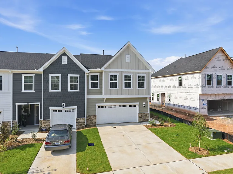 219 Deercroft Dr — Photo 56