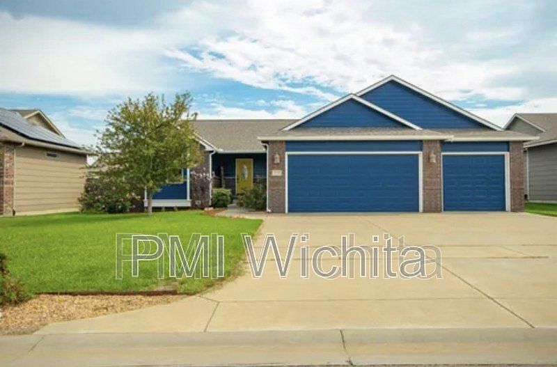 2nd image of 2739 E Fairchild Ct