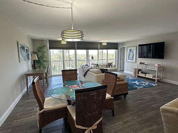Spacious Open Luxury Vinyl Plank Flooring furnished!