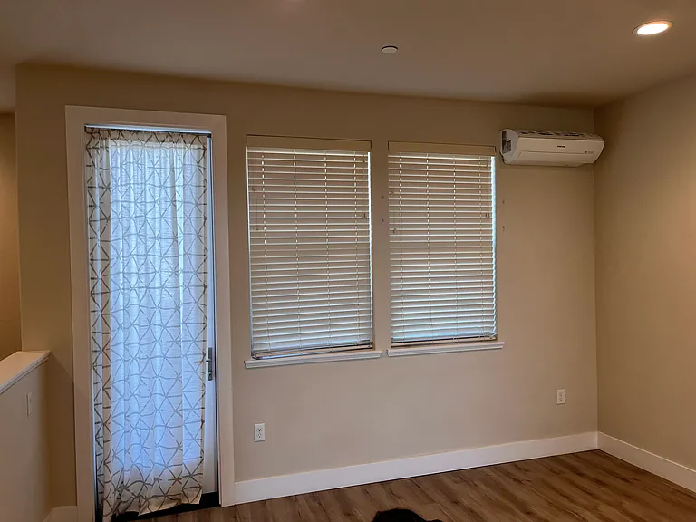 1709 Hazelnut Ln — Photo 103