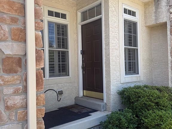 2nd image of 636 Greycliffe Ln