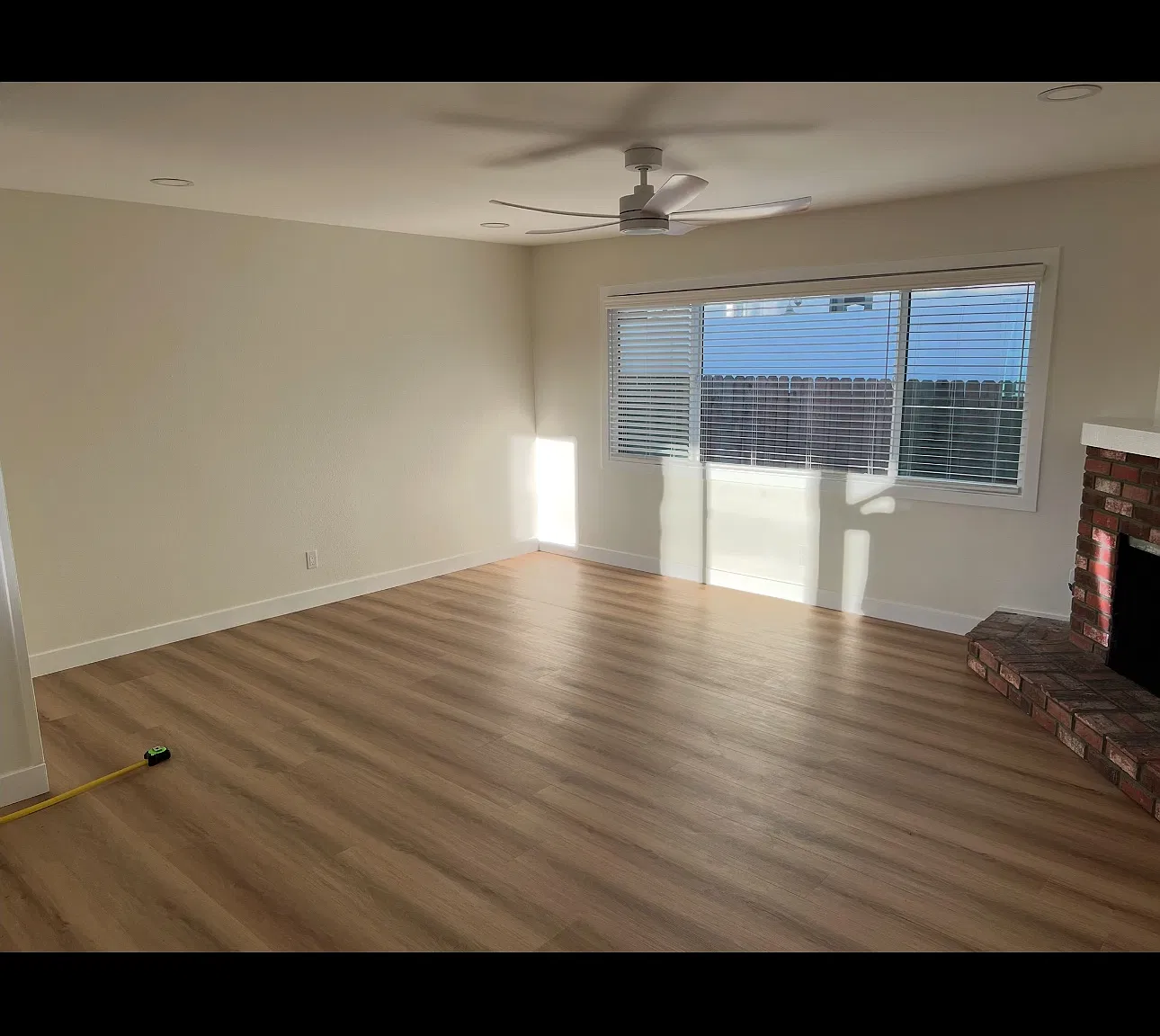 3 bed, $1,400 — Photo 4