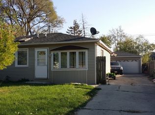 7105 W 74th Pl, Chicago, IL