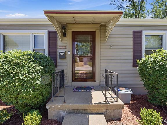 5th image of 3218 Saint Joachim Ln