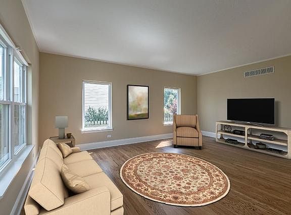 4th image of 5215 Kingsbury Estates Dr