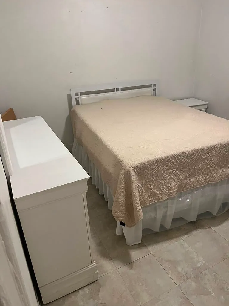 3 bed, $800 — Photo 2