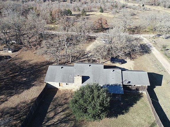 4th image of 1004 County Road 333