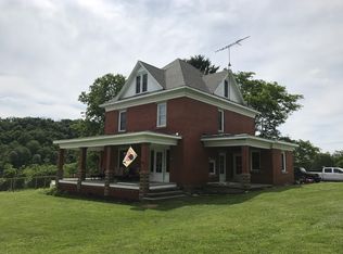 21 Pleasant Valley Rd, Claysville, PA 15323