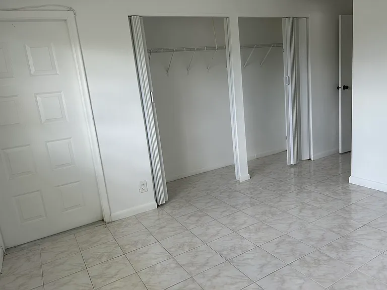 6140 SW 41st Ct #1 — Photo 31
