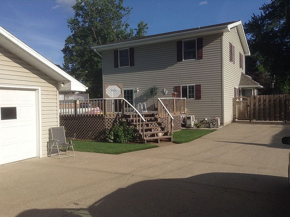 2nd image of 507 E 3rd St