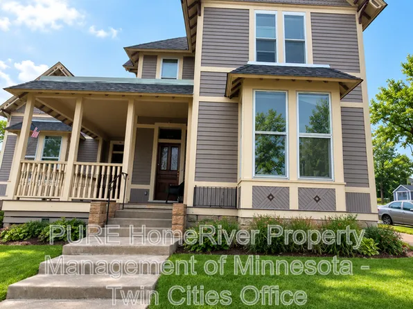 518 3rd St N APT 2, Stillwater, MN 55082
