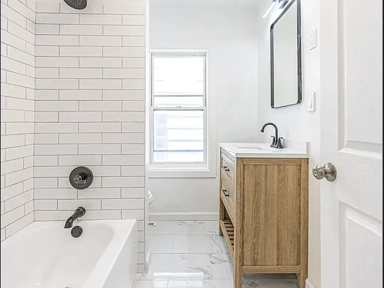 1922 Kenneth Ave — Photo 20