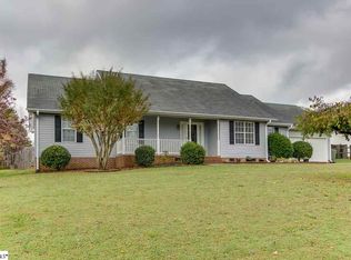 127 Amberwood Ln, Mauldin, SC 29662