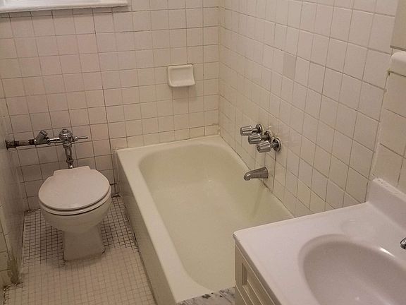 5th image of 370 E 31st St APT 1E