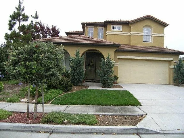 4790 Peninsula Point Dr — Photo 1