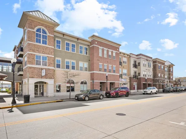 111 W Fulton St #306, Edgerton, WI 53534