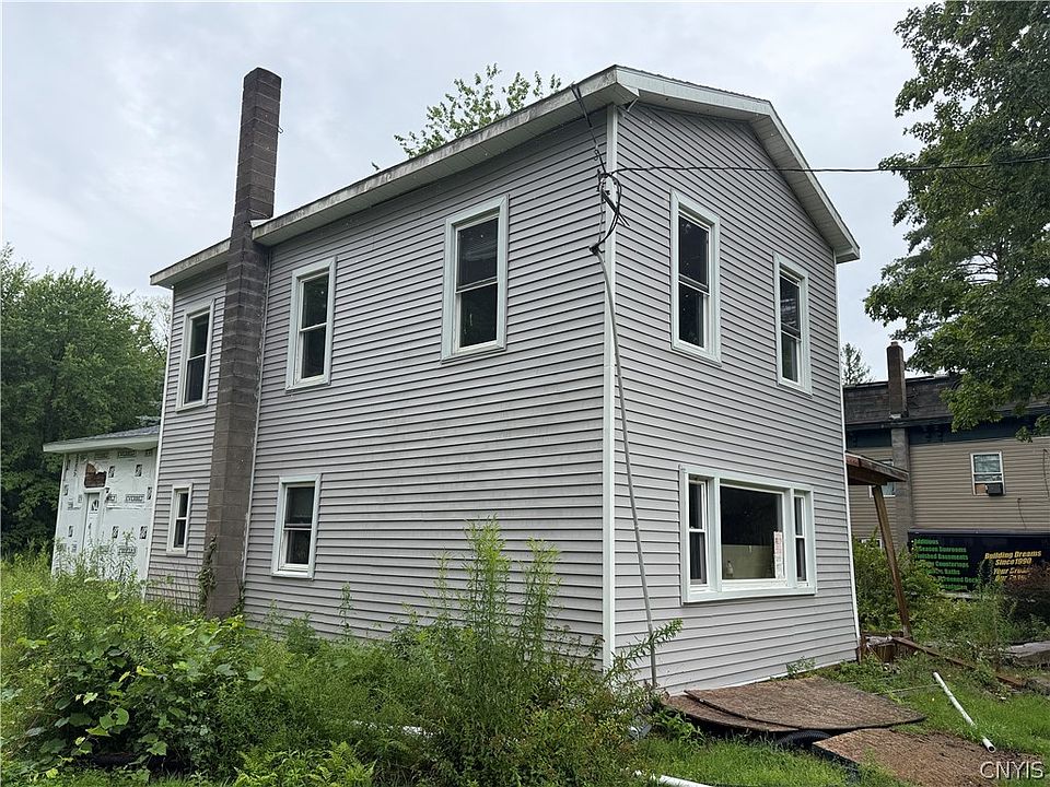 1st image of 136 Center St
