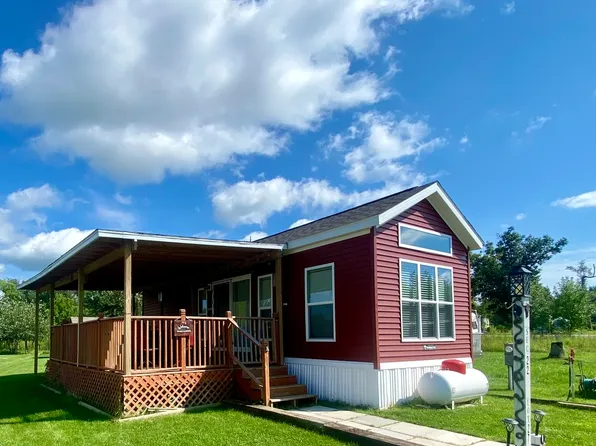 22/27 Woodhaven Dr E, Sublette, IL 61367