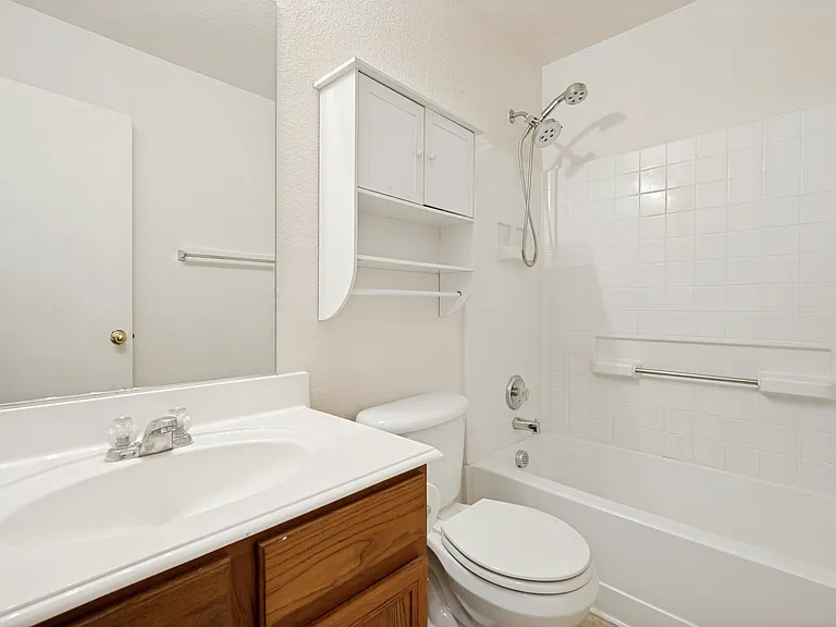 3705 Hermalinda Dr — Photo 17