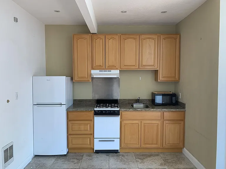 389 Guerrero St #3 — Photo 5