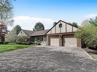 1494 Country Club Rd, Middletown, CT 06457