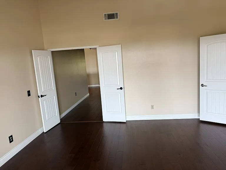 9641 Hidden Farm Rd — Photo 25