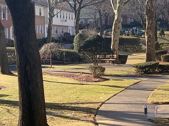 4th image of 138 Parkside Dr