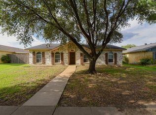 2017 Ash Hill Rd, Carrollton, TX 75007