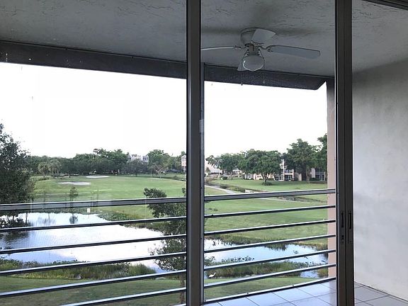 3rd image of 9410 Tangerine Pl APT 401