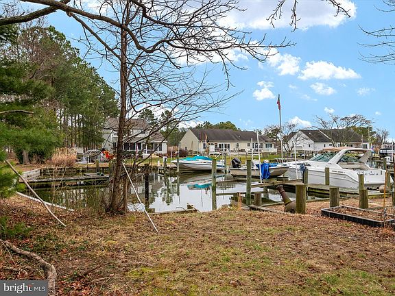 3rd image of 1017 Chester River Dr