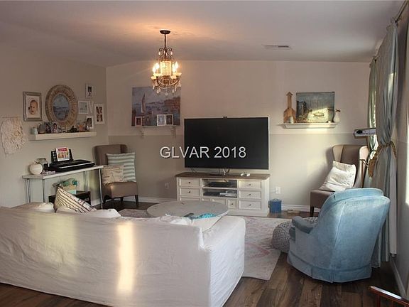 3rd image of 8033 Canyons Park Ave