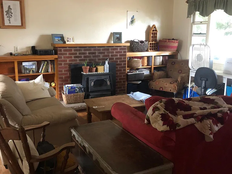 410 Riddle Dr — Photo 6
