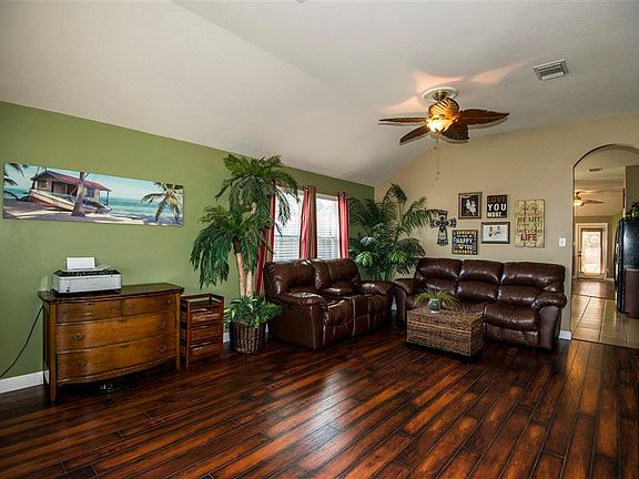 4th image of 2107 Kingfisher Ct