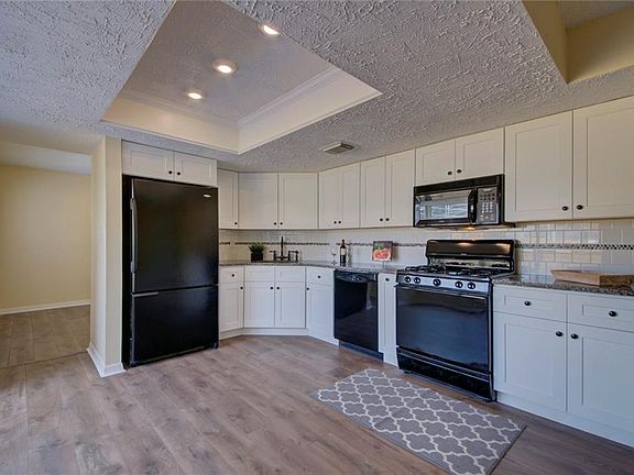5th image of 9349 Whittingham Dr
