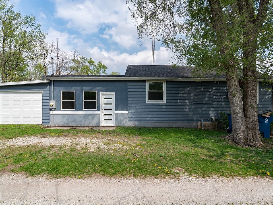 717 E Cemetery Ave Chenoa, IL, 61726 Apartments for Rent Zillow