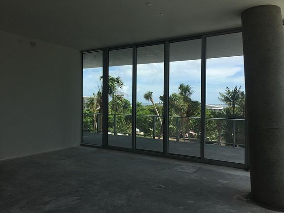 3rd image of 2669 S Bayshore Dr