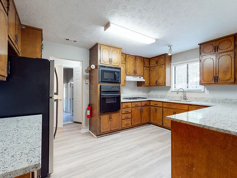 6771 Branch Dr — Photo 6