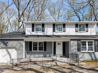 2318 Peter Cheeseman Rd, Sicklerville, NJ 08081