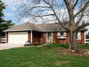 2nd image of 5204 Mockingbird Ln