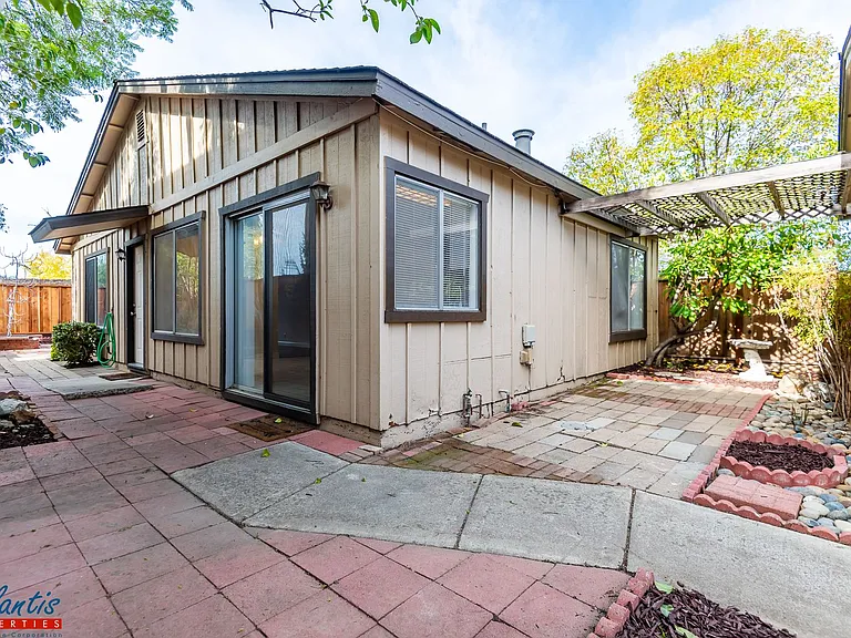 4485 Kirk Rd — Photo 10