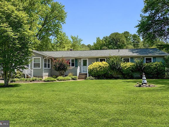 2nd image of 43927 Lanedon Dr