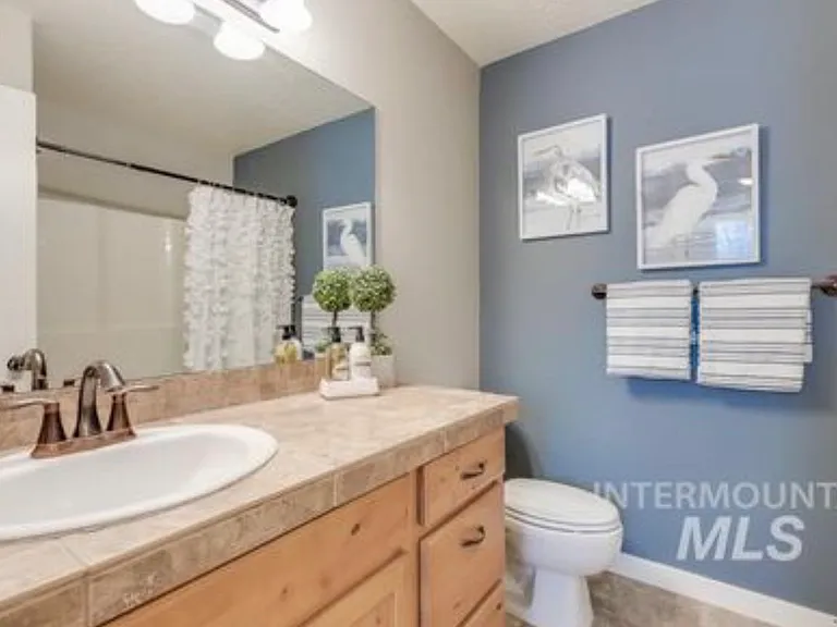 2251 S Amy Ave — Photo 5
