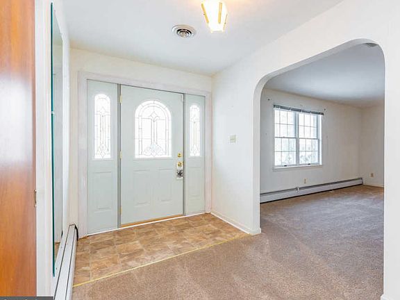 3rd image of 40801 Cooper Dr