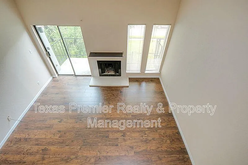 10811 Richmond Ave #19