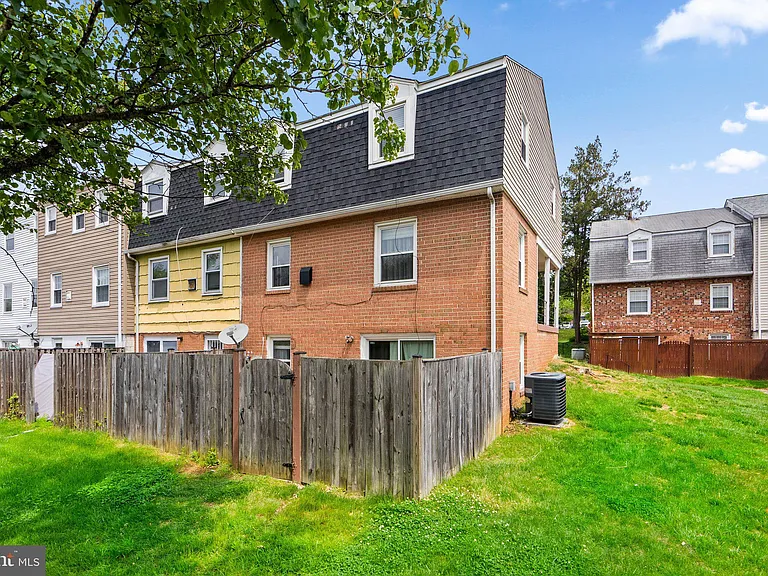 81 Watkins Park Dr #41 — Photo 14