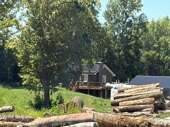 3834 S Frontage Rd, Scottsburg, IN 47170