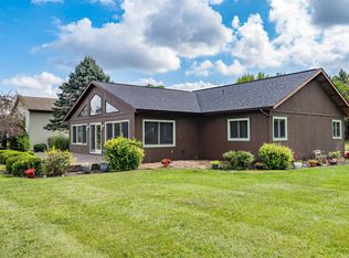 73 Ems T7 Ln, Leesburg, IN 46538